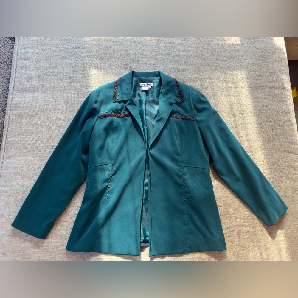 Teal blazer with hooks and shoulder pads. Studs and paisley detail. Size 14